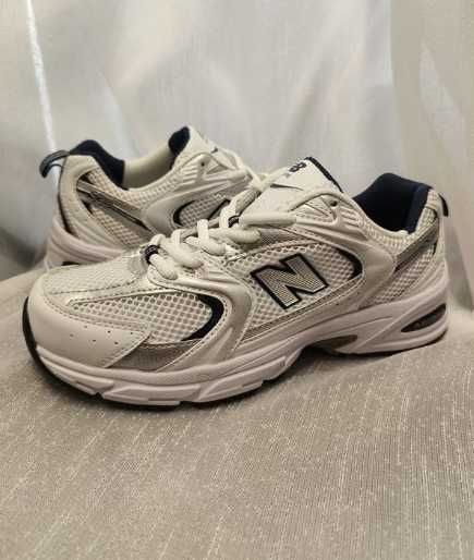 WhiteSilver\NewBalance*Damskie*ModaMR530SG UnisexTrampki.40.5