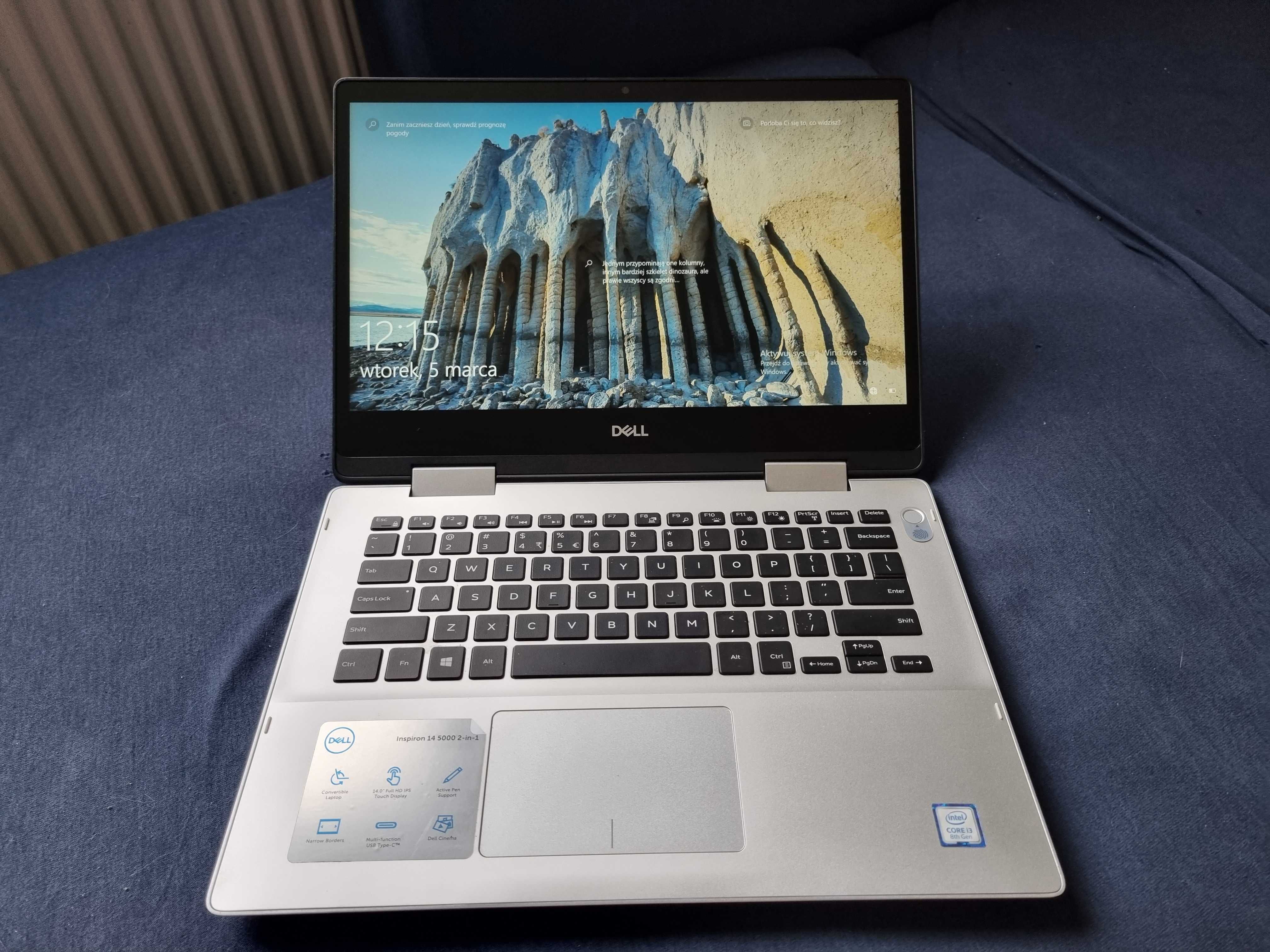 Dell Inspiron 5482 2in1; 14 " Intel Core i3-8145 4 GB / 1024 GB