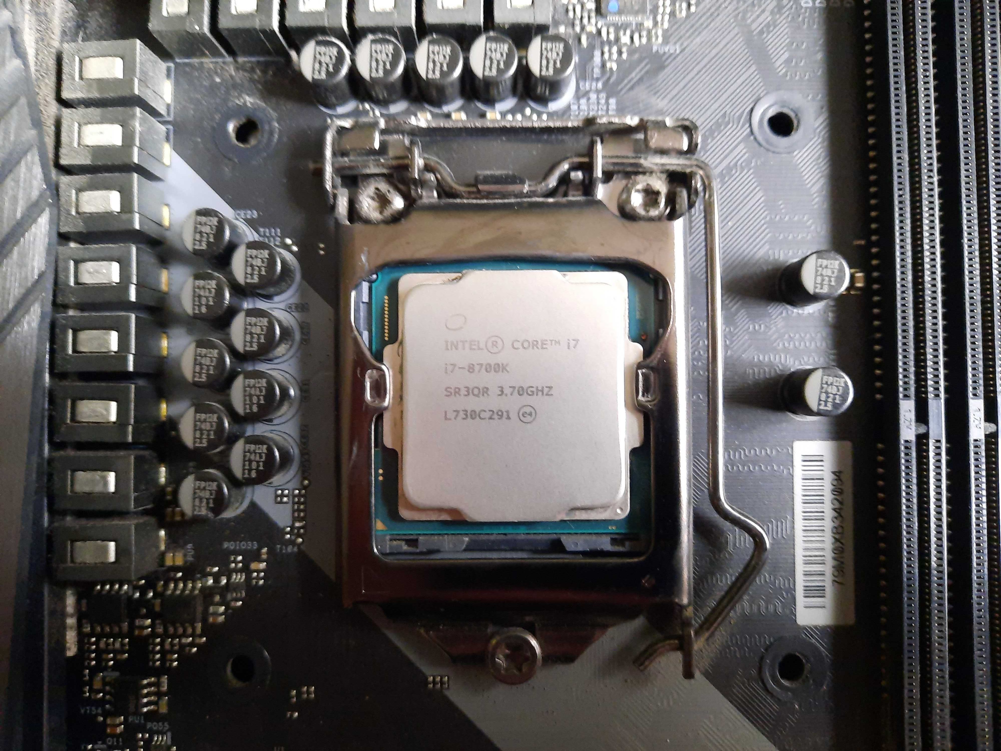 płyta główna z procesorem i7 8700k 3,7ghz asrock z370 k6