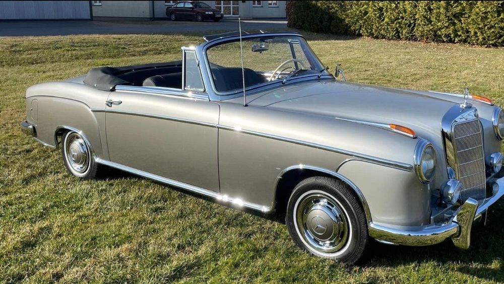 Mercedes-Benz  Mercedes Benz 220S PONTON