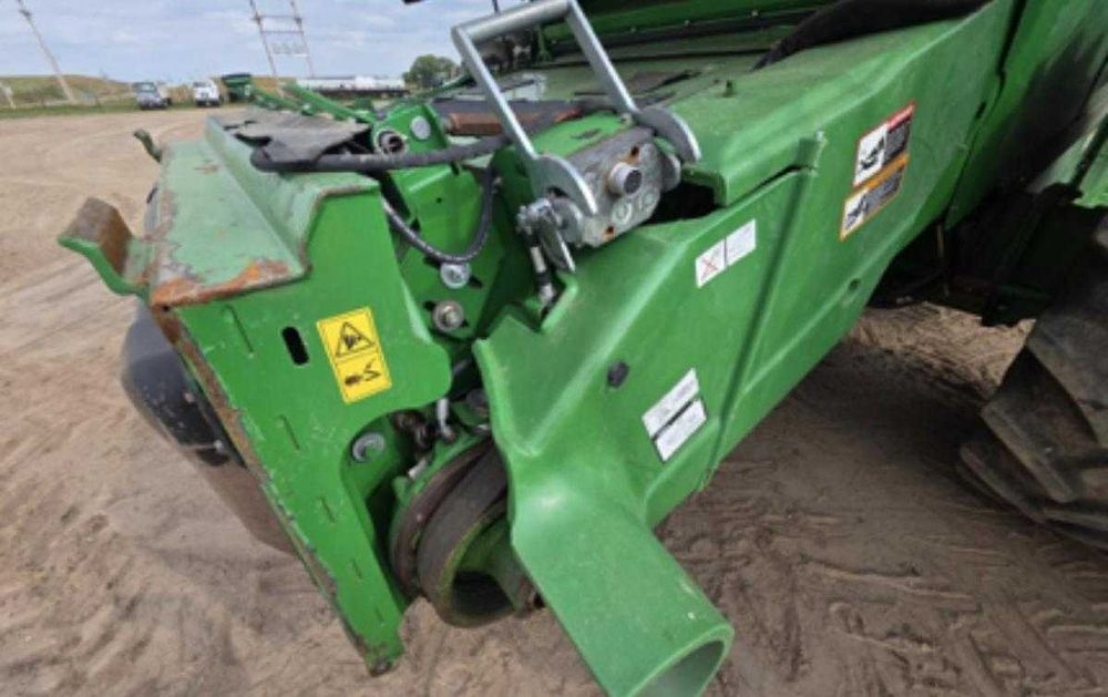 продам John Deere S670 2012року