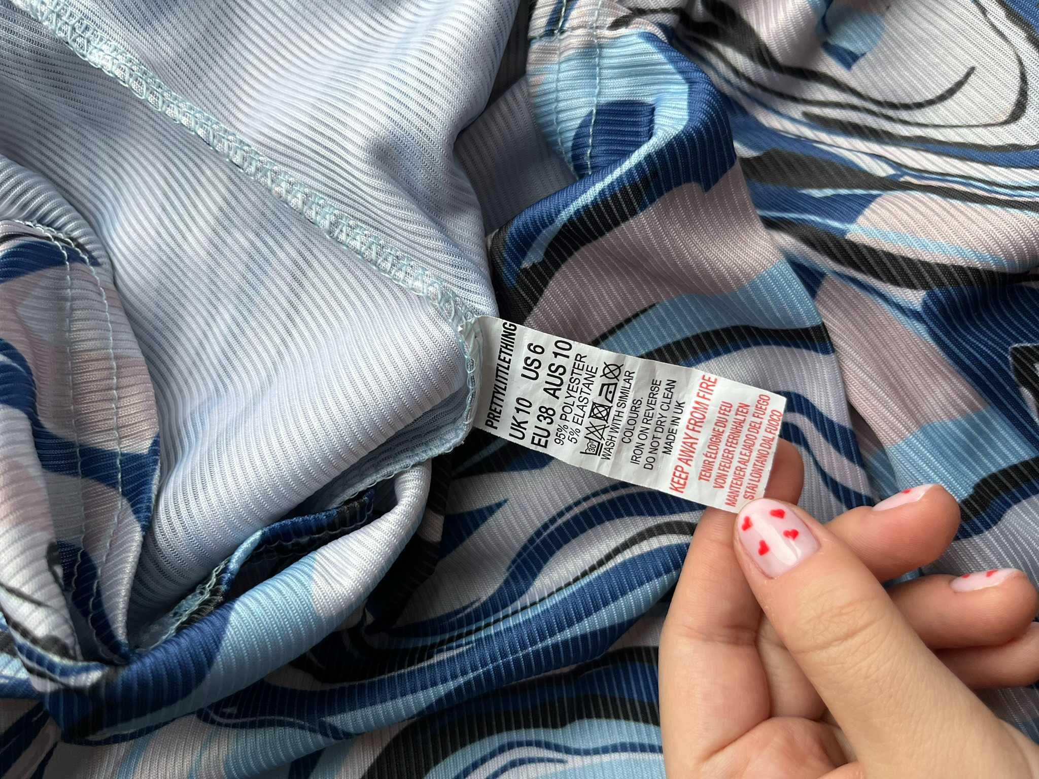PrettyLittleThings sukienka wzór wzorki zebra niebieska M 38 10