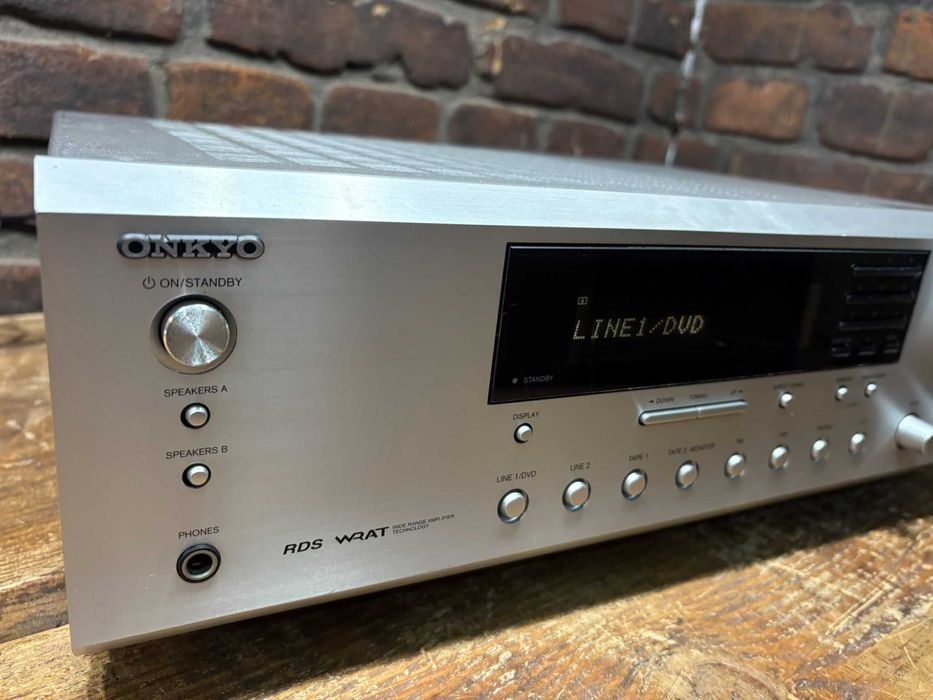 Amplituner Onkyo TX 8255