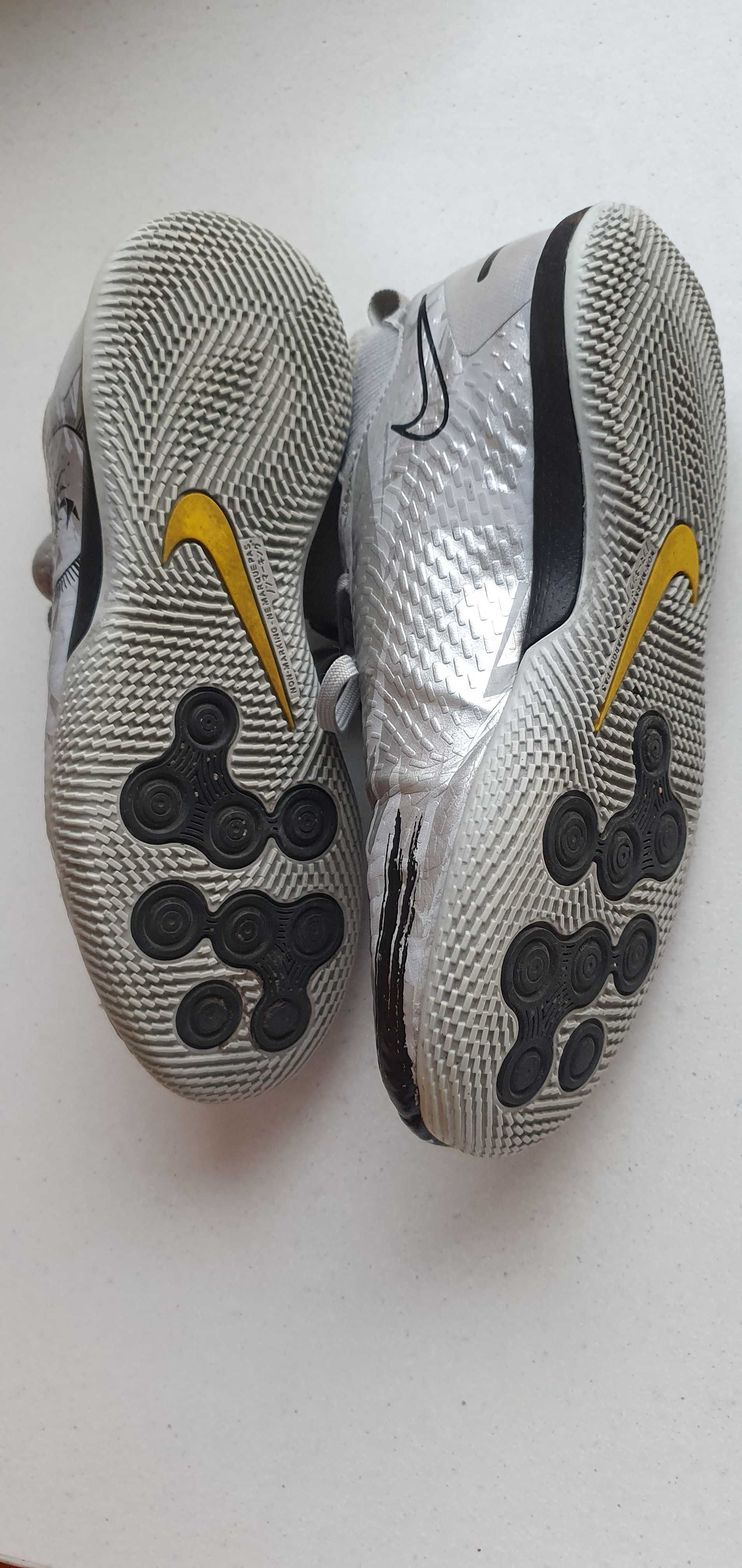 NIKE PHANTOM R.34 halówki