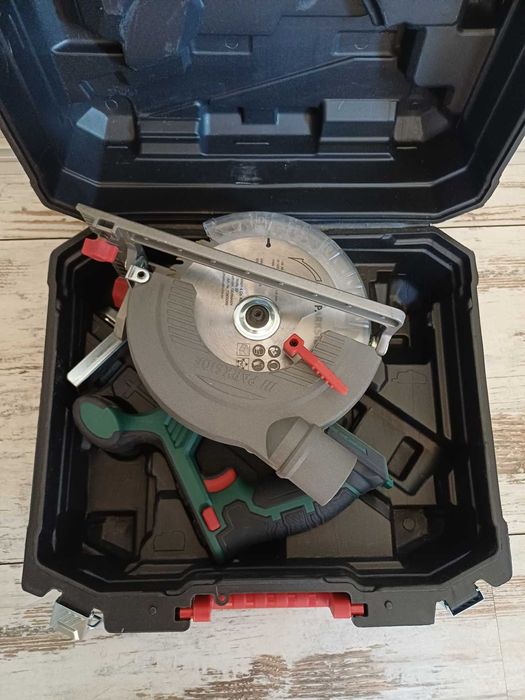Akumulatorowa piła tarczowa 20 V, PHKSA 20 Li C4