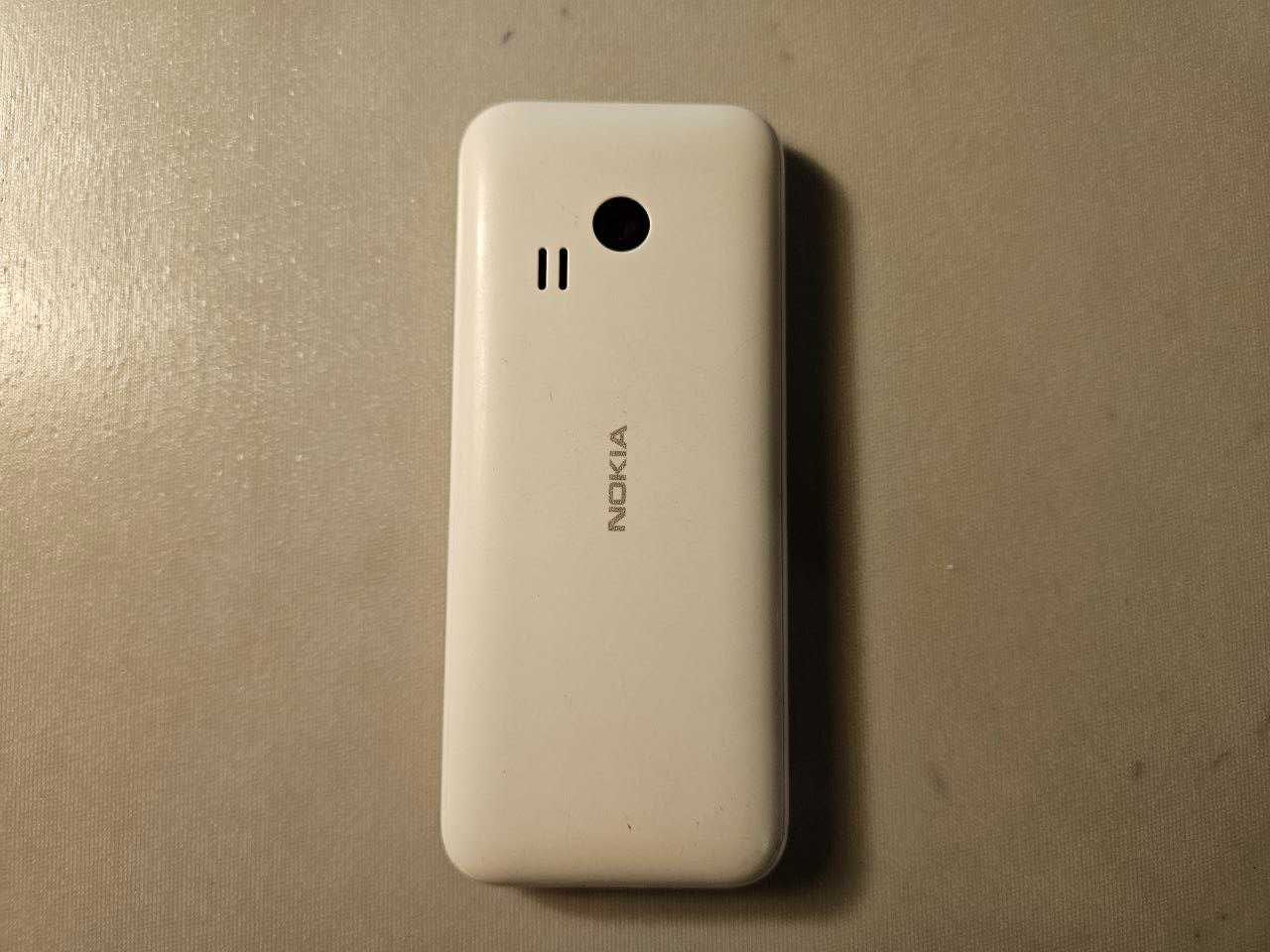 Кнопочний телефон Nokia RM-1136 2-SIM
