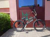 Rower BMX FLYBIKES 20 + Kask Alpina Airtime