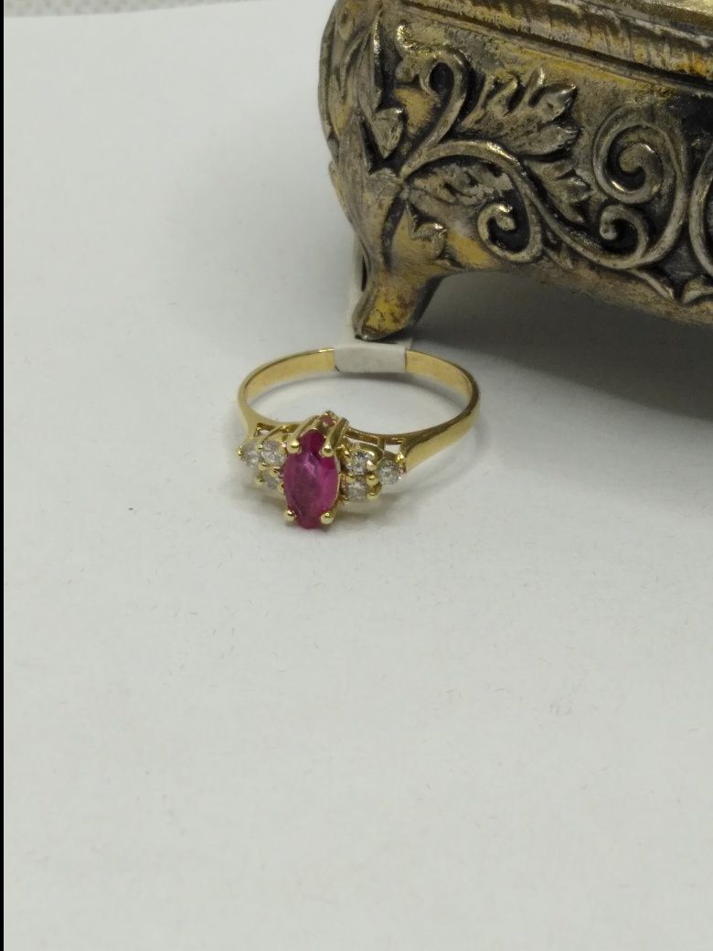 Złoty pierścionek rubin brylanty, złoto 585 r.12