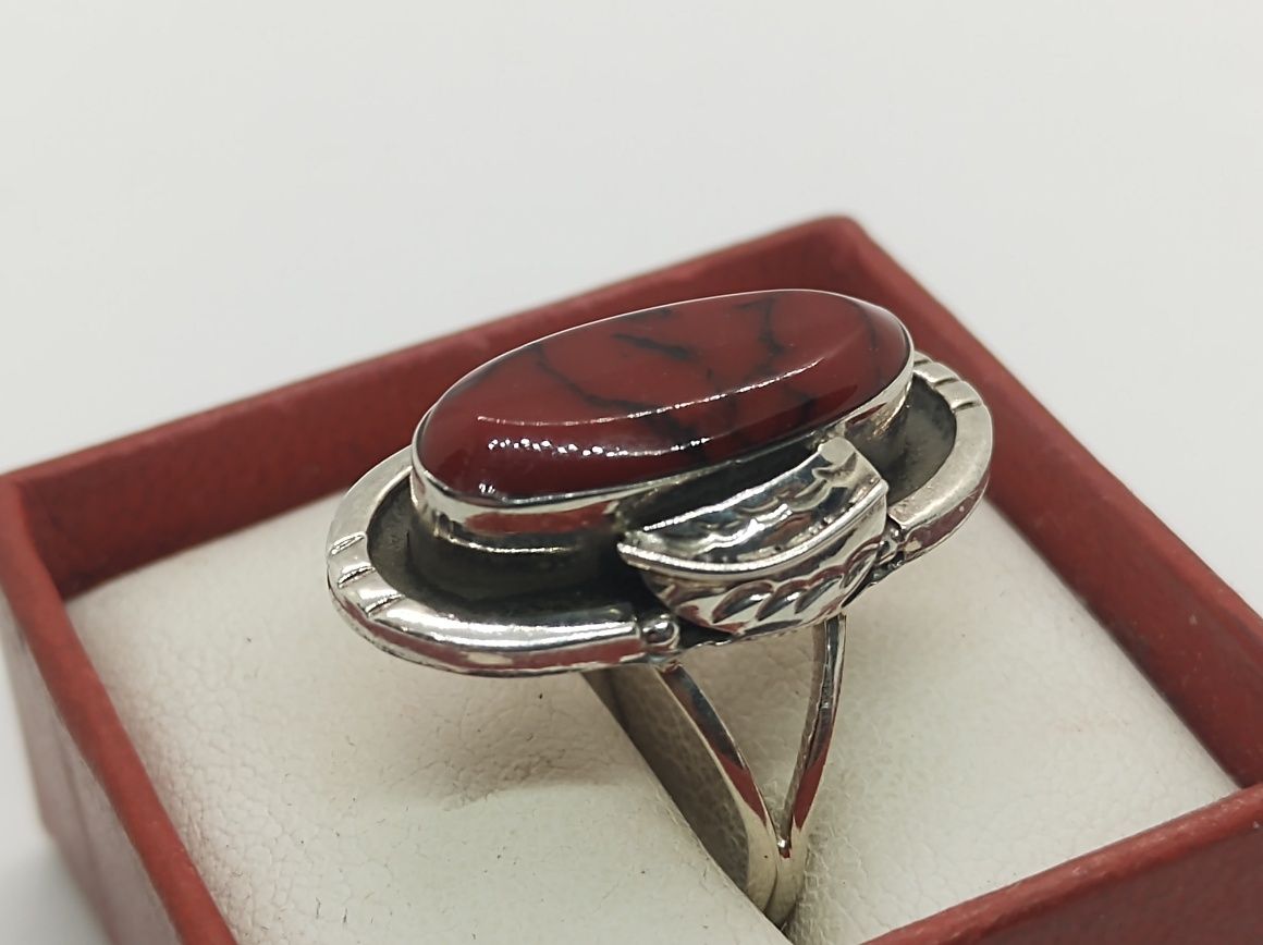 Oryginalny pierścionek damski Mexico srebro 925 z howlitem