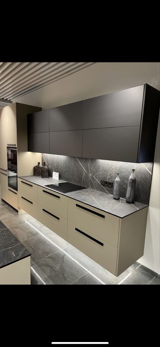 Кухні Шафи на замовлення