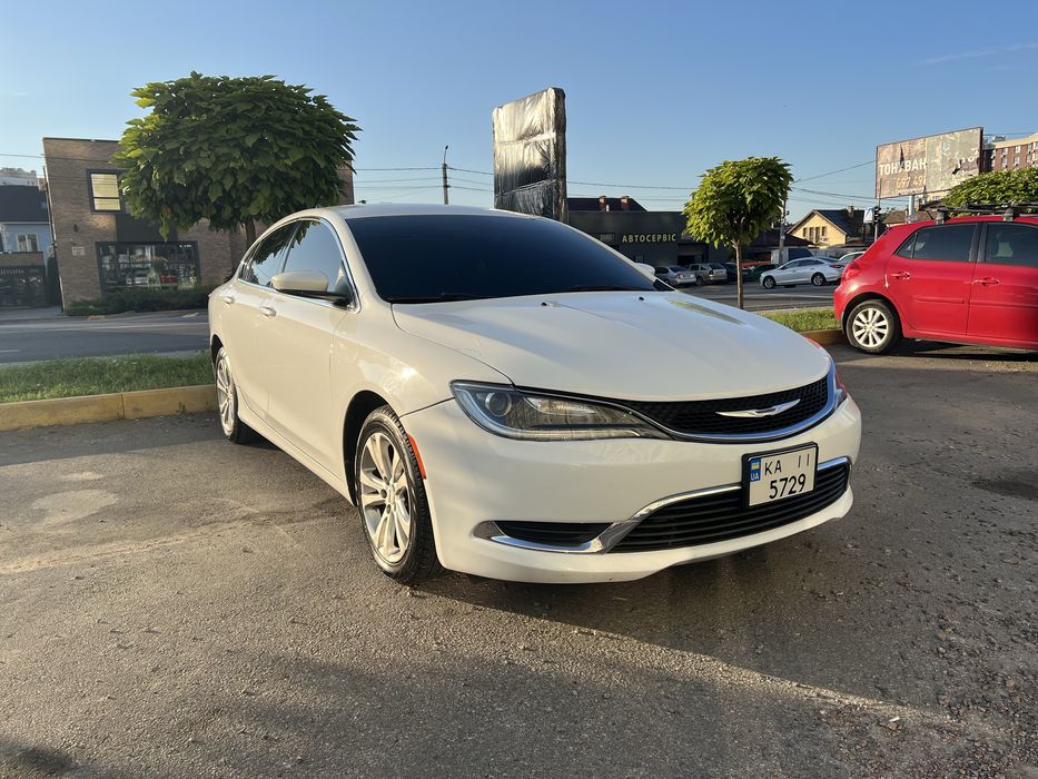 Продам авто chrysler 200