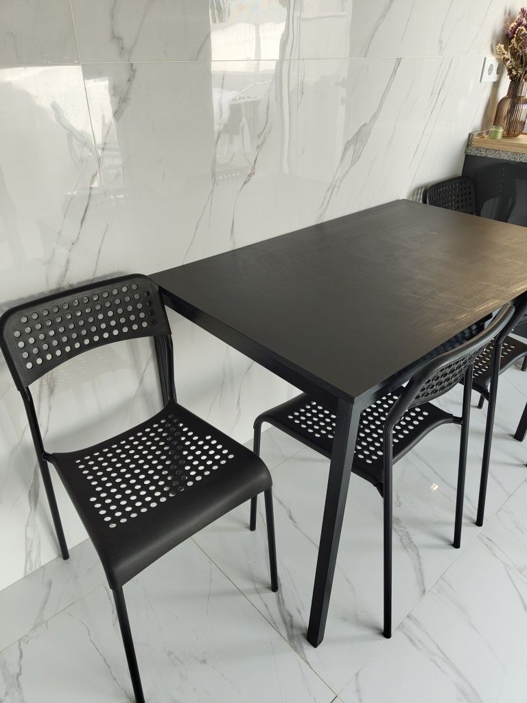 Mesa+4cadeiras IKEA