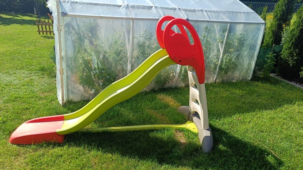 Zjeżdżalnia ogrodowa smoby
