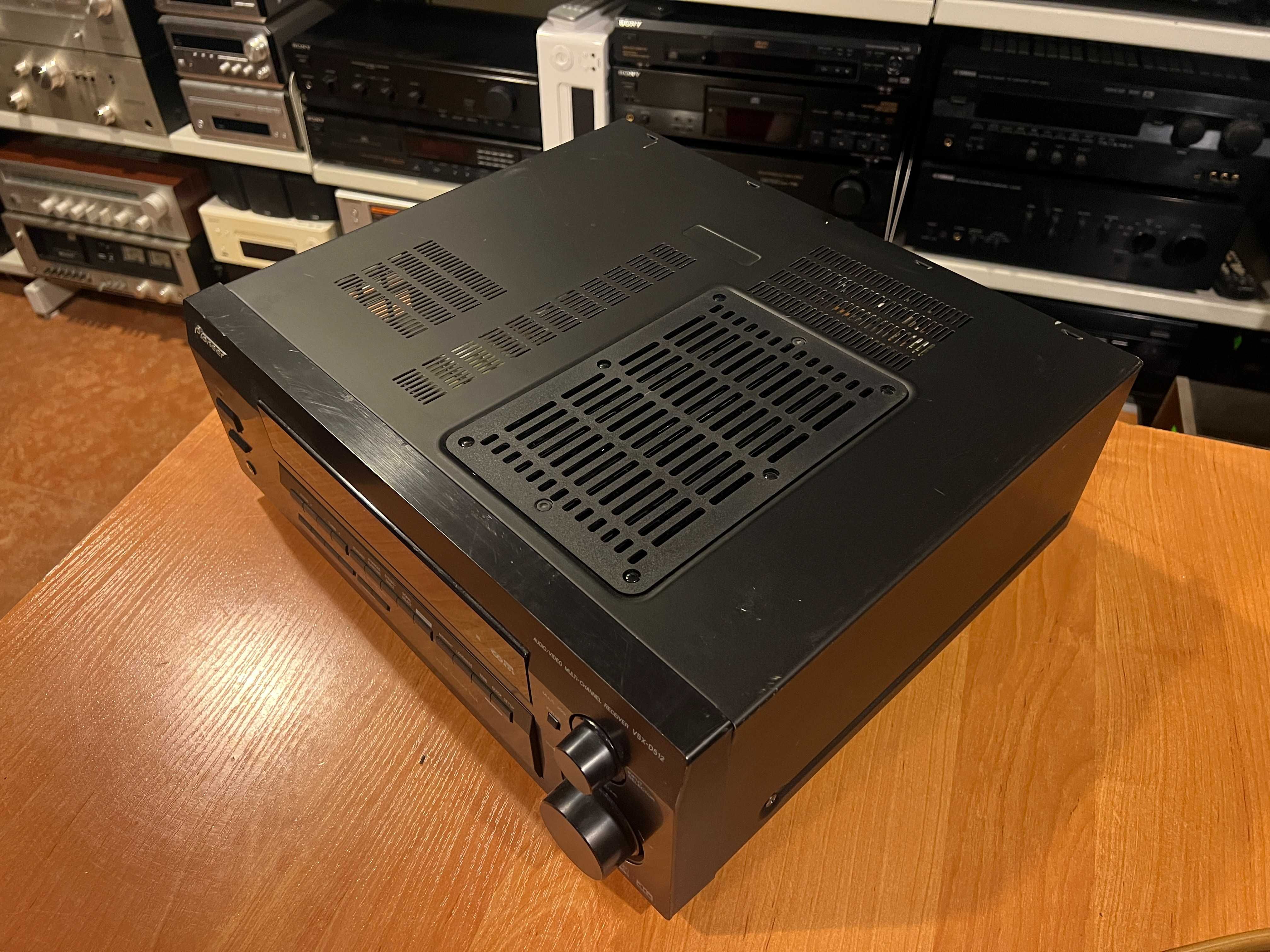 Amplituner Pioneer VSX-D512 Audio Room