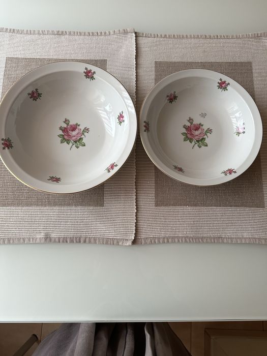 Фарфор из ГДР. Комплект столовой посуды