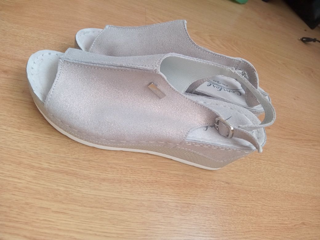 Buty sandały damskie flippo rozmiar 39 wkładki 24,5 cm