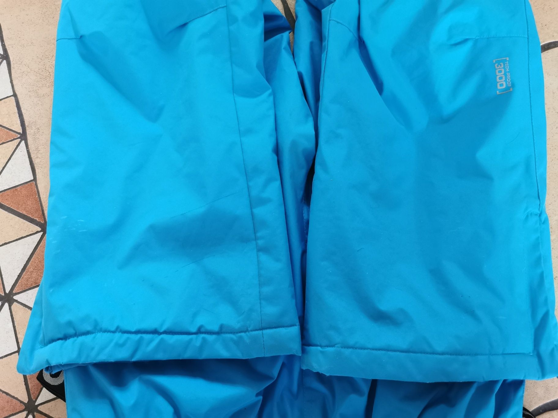 Komplet narciarski, kurtka i spodnie 152-158