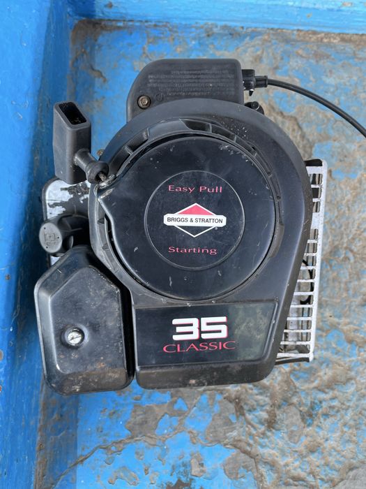 Продам двигатель BRIGGS & STRATION