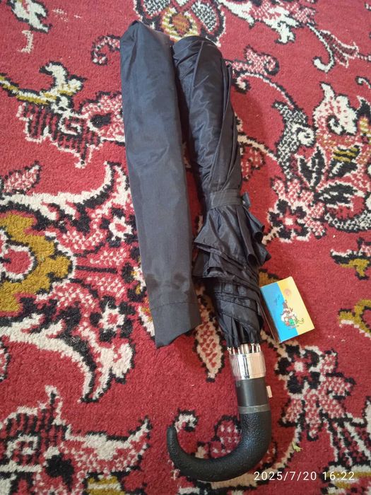 Зонтик полуавтомат, новый, небольшой.