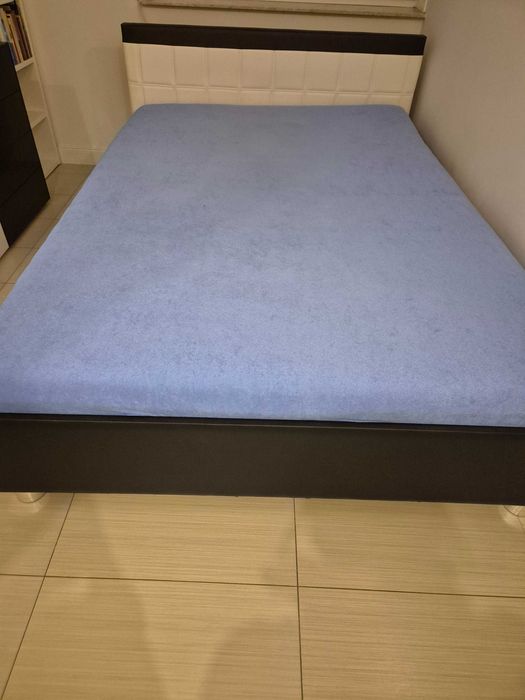 Łóżko do sypialni