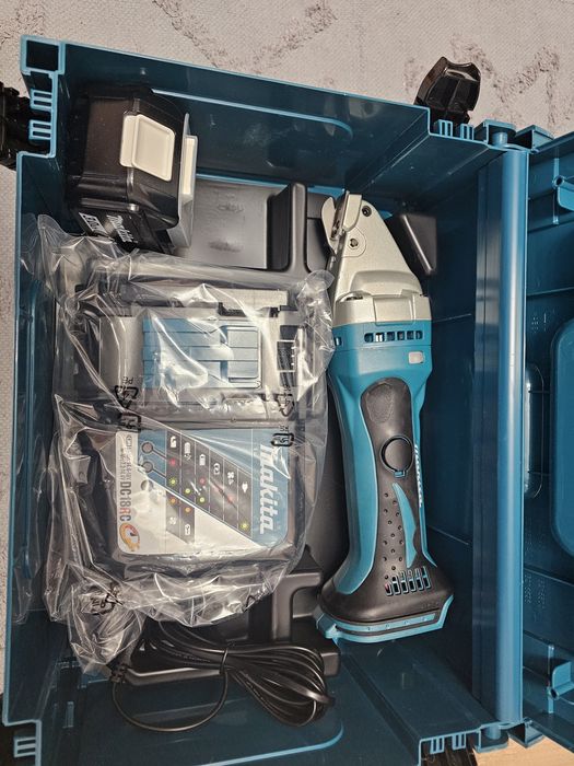 Nożyce do blachy makita DJS161RFJ