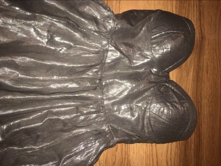 Sukienka Bershka blyszczaca z gorsetem push up r. S Wesele