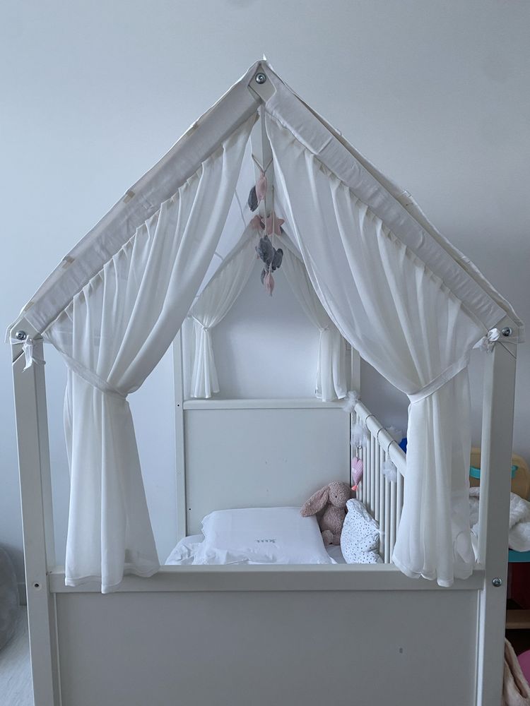 Berço/Cama de grades casinha da stokke