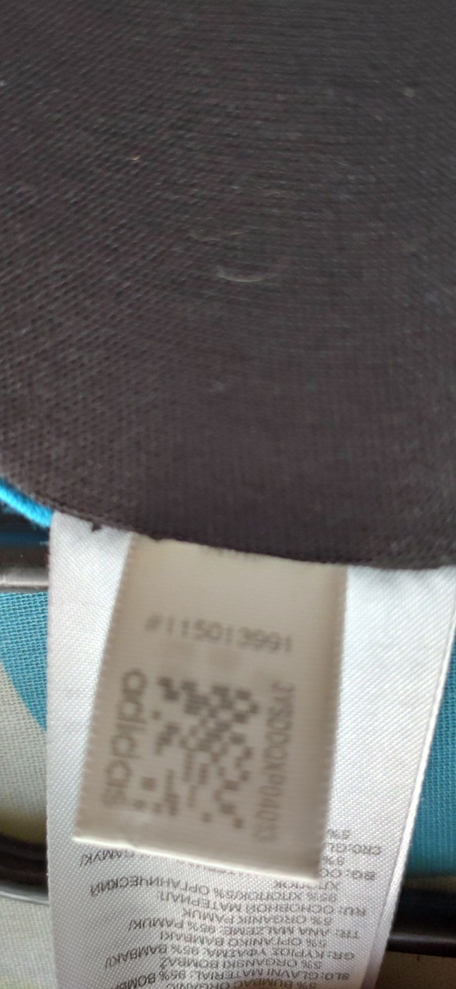 Koszulka t-shirt męski firmy Adidas czarny z logiem napisów adidas