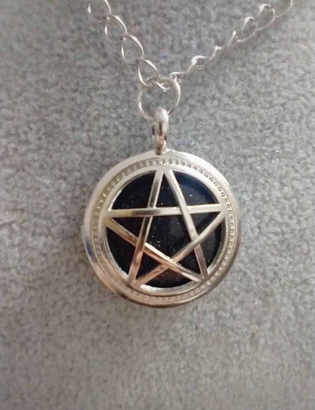naszyjnik pentagram alternative goth emo witchy