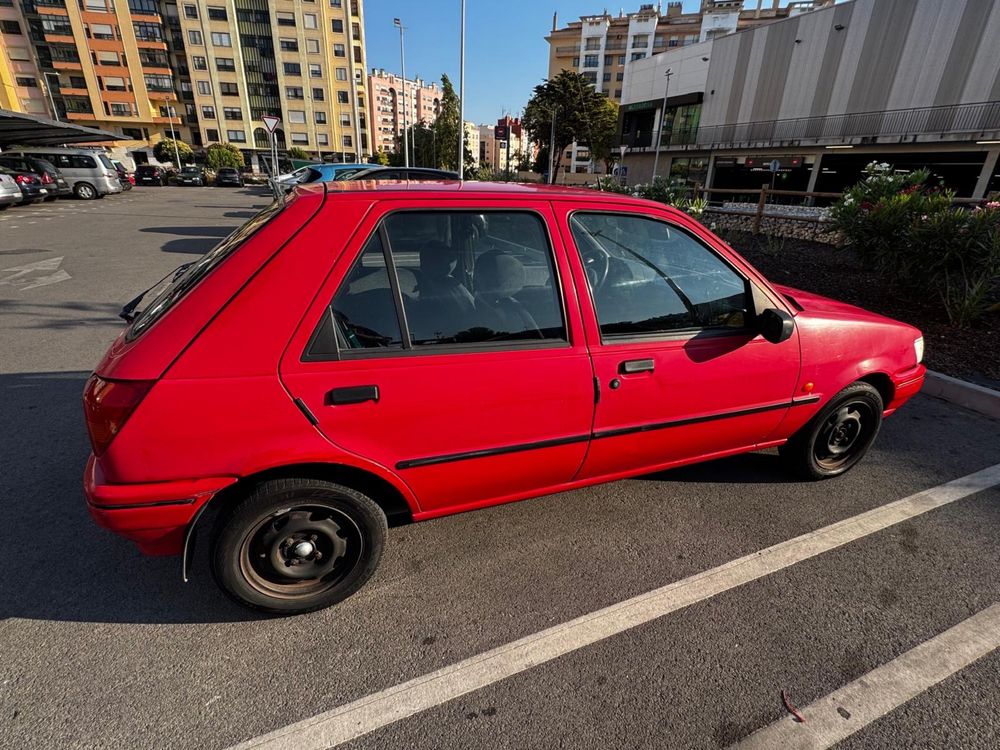 Vende-se Ford Fiesta 1995