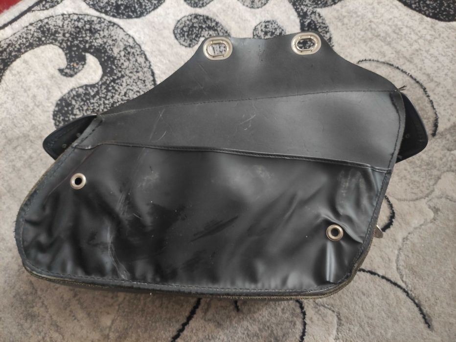 Продам 2 кофры з спортивного байка