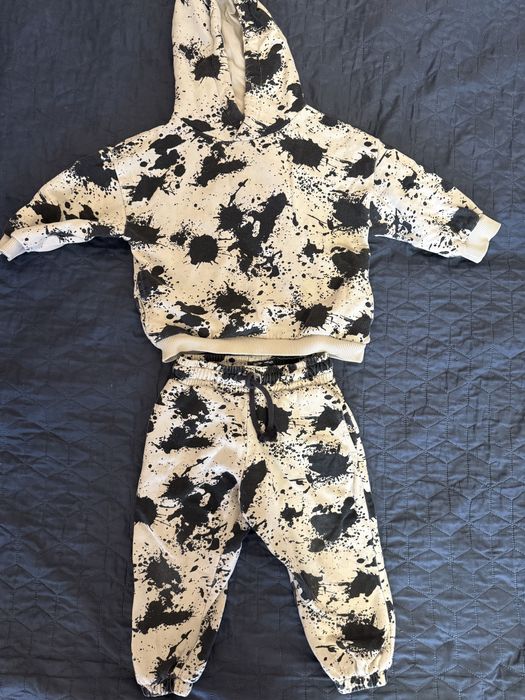 Костюм next 1,5-2 роки ( буде довше)