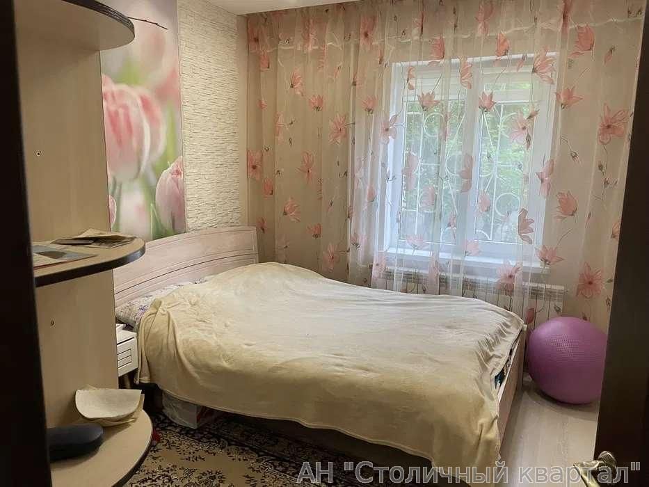 Продам квартиру Киев, Красной Калины пр-т