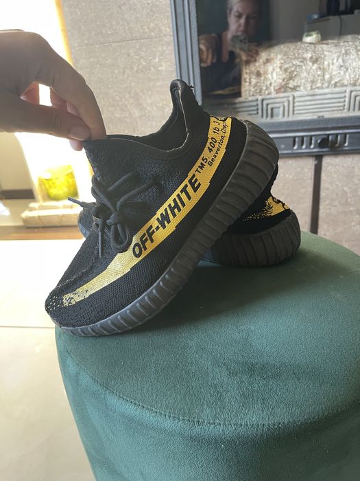 Yeezy roz 37 i 1/3 dł wkl 23,5