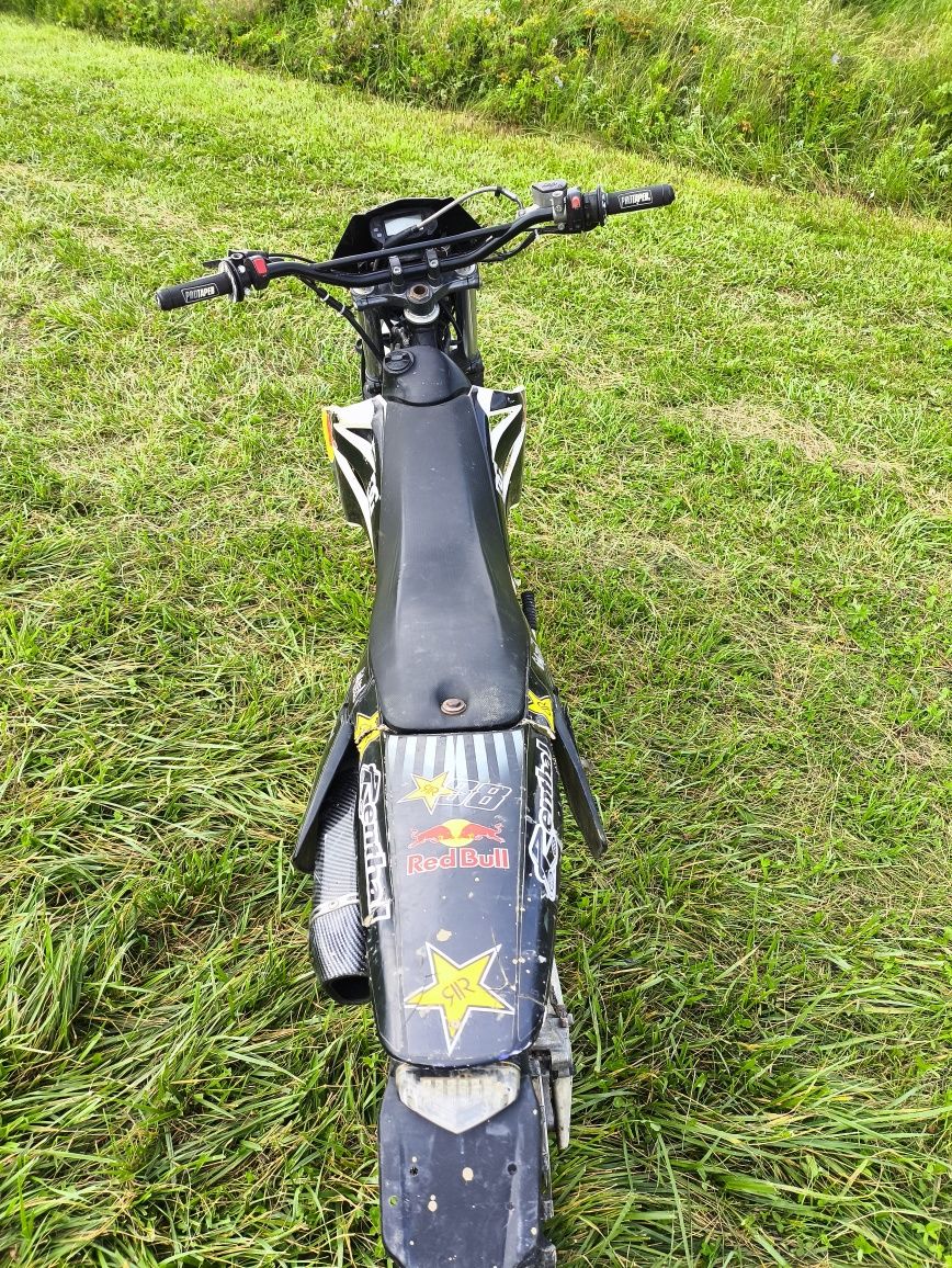 Motocykl Beta RE/RR 125