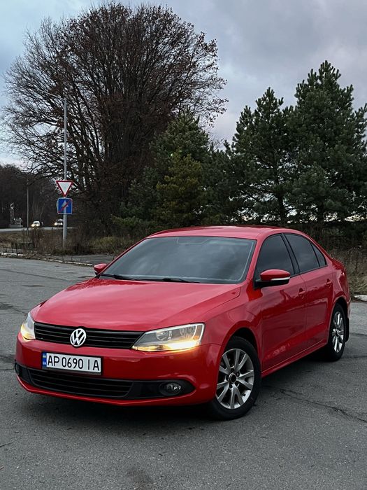 Продам автомобіль Volkswagen Jetta