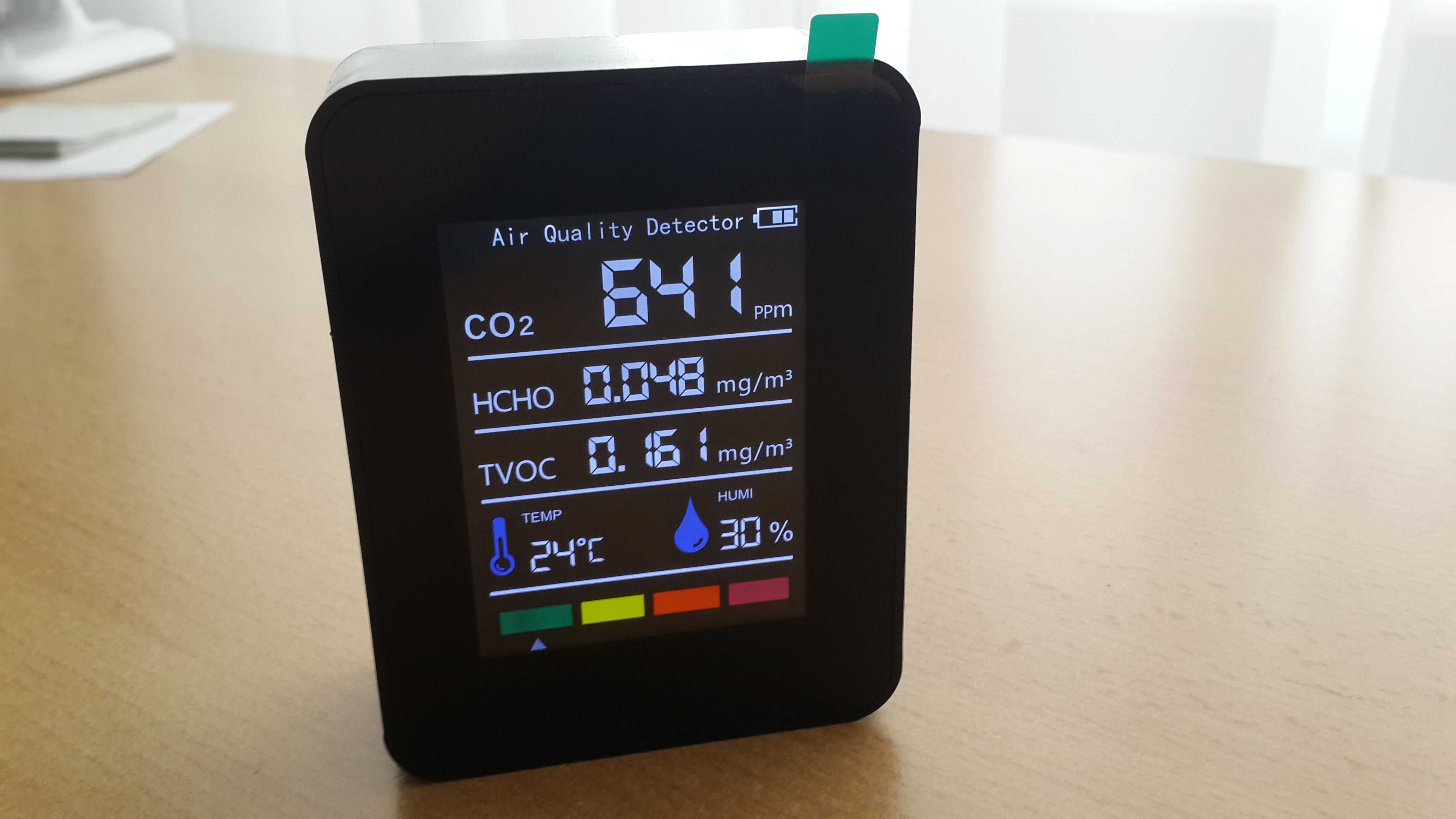 Монітор якості повітря ,тестер температури та вологості , СО2