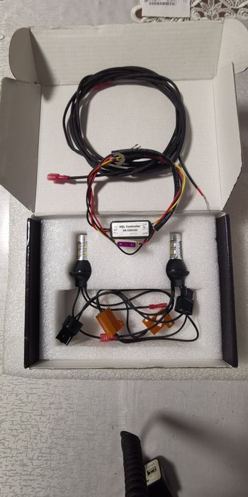 Денні ходові вогні в поворотники