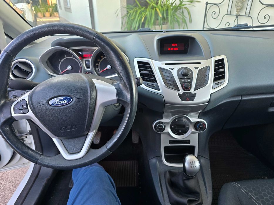 Ford Fiesta 1.25 novo troco