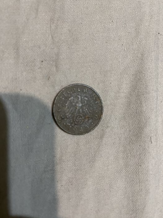 Moneta niemiecka z czasów wojny-1943 rok.