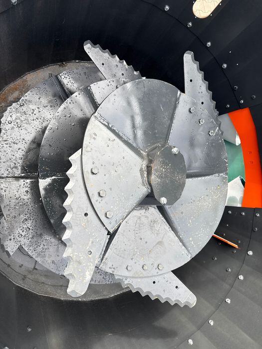 Wóz paszowy paszowóz mieszalnik 6 m³ Burkon