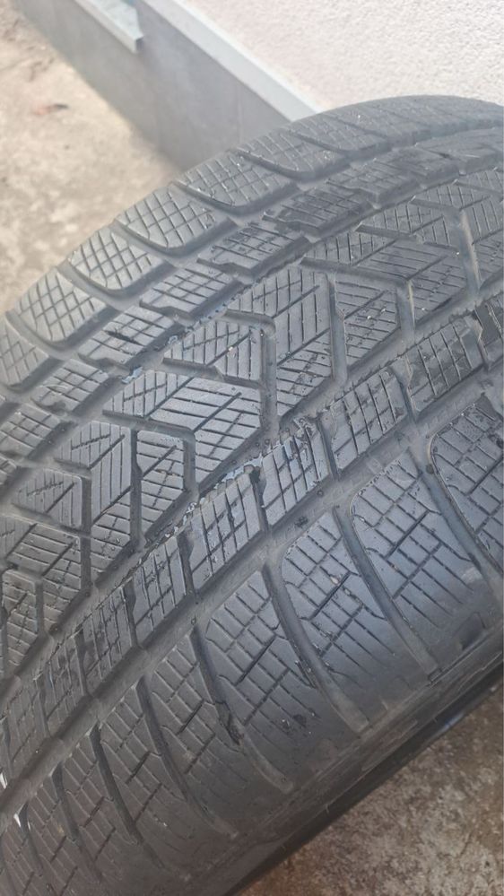 Pirelli Scorpion Winter 295/35 R22 108W XL  зимова гума