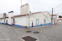 Moradia T3 com Quintal e Anexo Localizada na Vila de Redondo