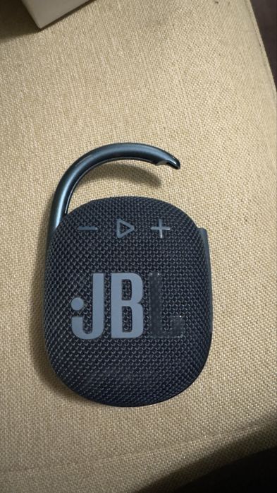 Оригінал колонка jBL clip 4