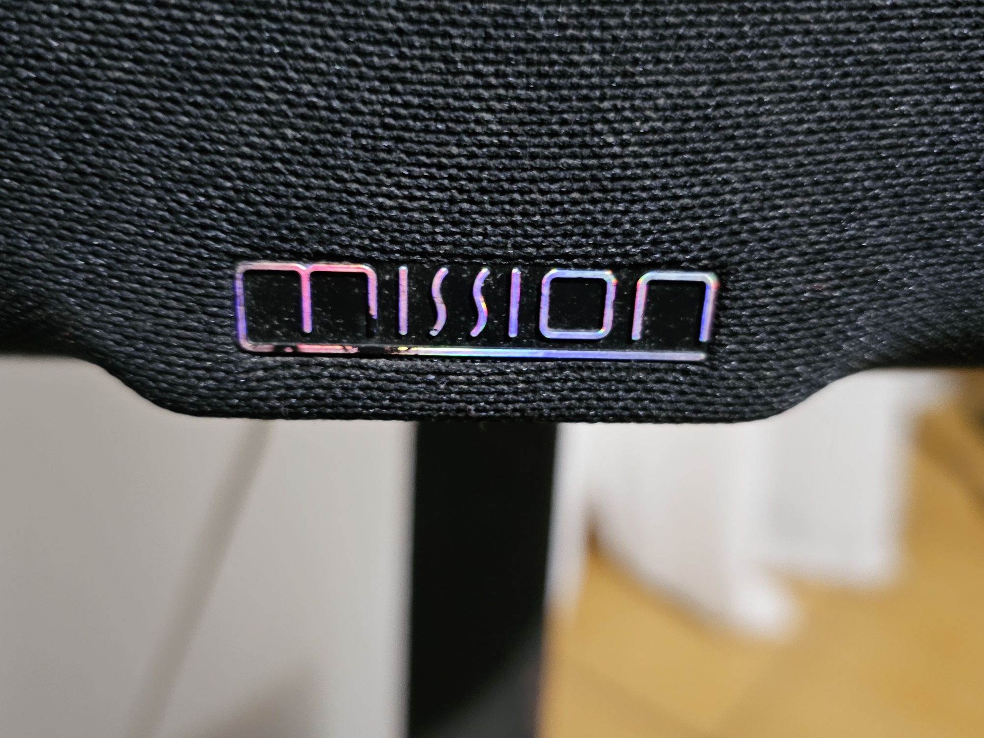 Colunas de som Mission 701