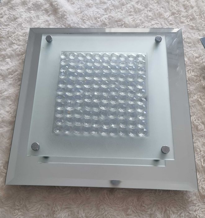 Lampa sufitowa - kwadratowa