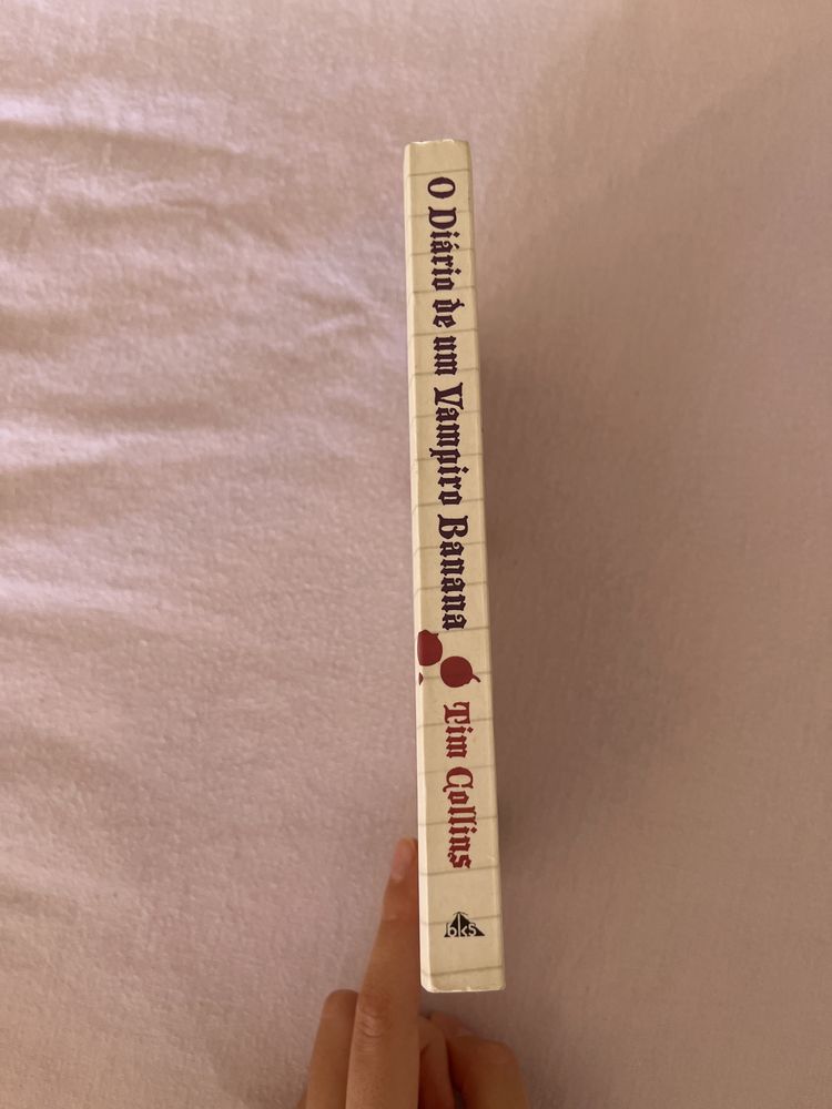 Livro “ O diário de um vampiro banana” de Tim Collins
