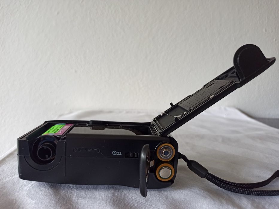 Retro aparat fotograficzny analogowy Vivitar Spree Free