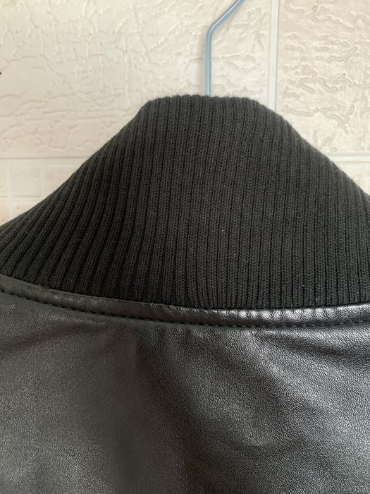 Курточка кожаная