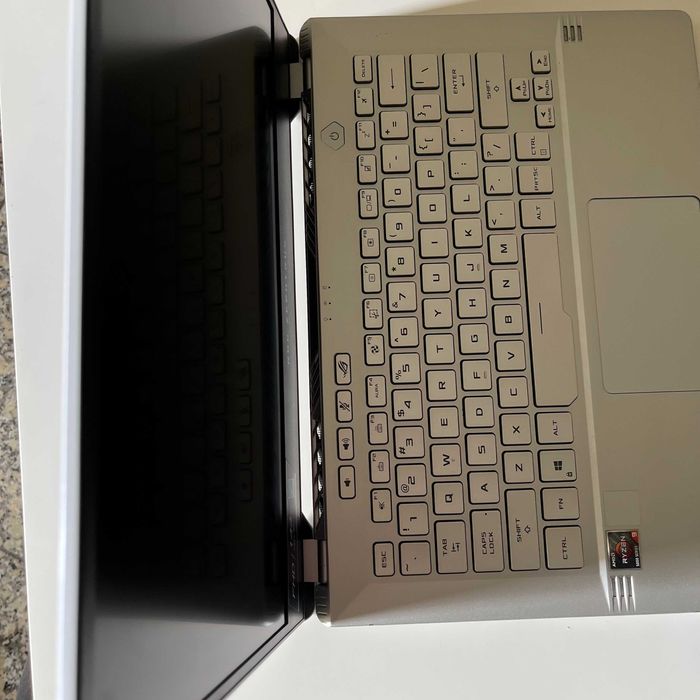 ASUS ROG Zephyrus G14